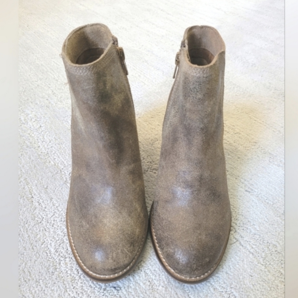 SEYCHELLES Booties!